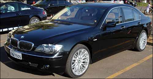 BMW+750i
