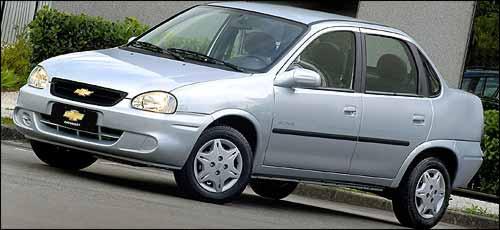 Chevrolet-Classic-2009-Brasil
