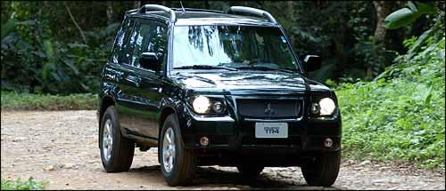 Mitsubishi-Pajero-TR4