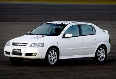Chevrolet+Astra+2010+hatch+sedã+01