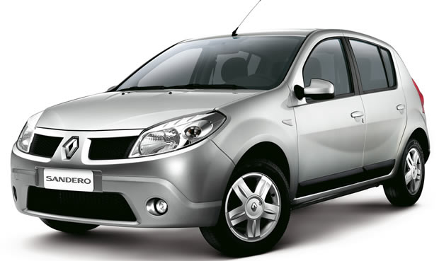 Renault-Sandero-flex-Brasil-2010-dianteira