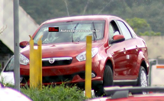 Conheça o visual do novo Fiat Siena 2013