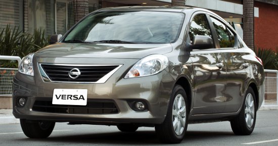 Duelo 3: Nissan Versa X Renault Logan