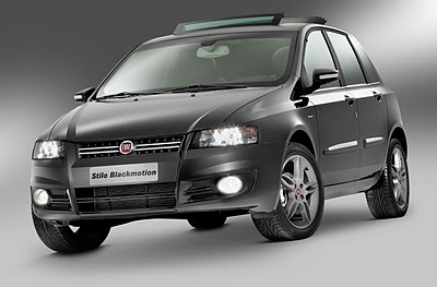 Fiat Stilo subiu no telhado (e já vai cair)