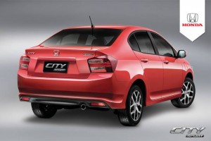 Honda-City-Sport-lanterna-escurecida