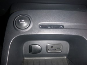 Renault Captur SUV Compacto Brasil interior painel – Renato Parizzi