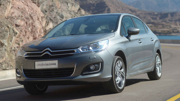 Citroen-C4-Lounge-Sedan-Brasil-flex