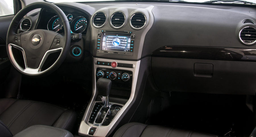 Chevrolet/Divulgação Chevrolet-Captiva-Ecotec-Brasil-2014-interior-painel