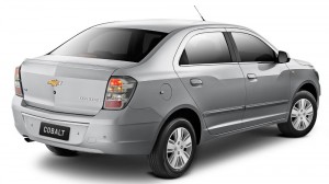 Chevrolet-Cobalt-1.8-LT-LTZ-Brasil-traseira-2013