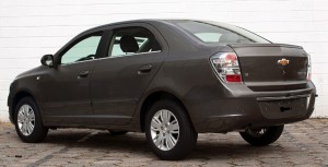 Chevrolet-Cobalt-1.8-LT-LTZ-Brasil-traseira-2014