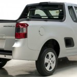 Chevrolet-Montana-LS-2014-Brasil-picape-traseira