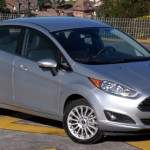 Ford-New-Fiesta-Sedan-2014-SE-Titanium-Brasil-dianteira