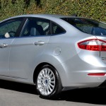 Ford-New-Fiesta-Sedan-2014-SE-Titanium-Brasil-traseira