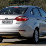 Ford-New-Fiesta-Sedan-2014-SE-Titanium-Brasil-traseira-Powershift