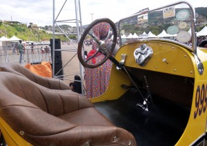 Ford-Speedster-1929-corrida-velocidade-antigo-painel
