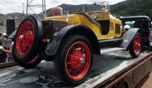 Ford-Speedster-1929-corrida-velocidade-antigo-traseira
