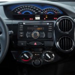 Toyota-Etios-XLS-XS-interior-painel-2014-Brasil