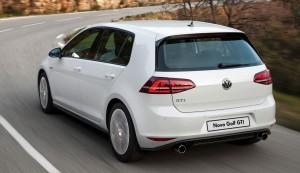 Volkswagen-Golf-2014-GTI-Brasil-TSI-turbo-VII-04