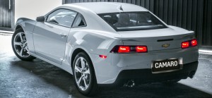 Chevrolet-Camaro-SS-2014-V8-Brasil-traseira