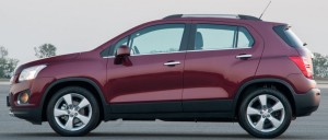 Chevrolet-Tracker-LTZ-2014-SUV-crossover-Ecotec-flex-lateral