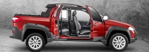 Fiat-Strada-Adventure-2014-picape-flex-Cabine-Dupla-3-portas-lateral