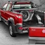 Fiat-Strada-Adventure-2014-picape-flex-Cabine-Dupla-tampa-traseira