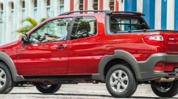 Fiat-Strada-Trekking-2014-picape-flex-Cabine-Dupla-3-portas