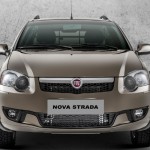 Fiat-Strada-Trekking-2014-picape-flex-Cabine-Dupla-3-portas-dianteira