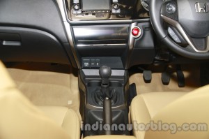 All-New-Honda-City-in-India-gearlever
