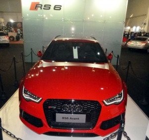 Audi-Bienal-Automovel-2013-Belo-Horizonte-RS6-Avant-dianteira
