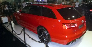 Audi-Bienal-Automovel-2013-Belo-Horizonte-RS6-Avant-traseira