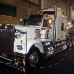 Caminhao-Kenworth-Bienal-Automovel-Belo-Horizonte-dianteira
