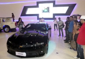 Chevrolet-Bienal-Automovel-2013-Belo-Horizonte-Camaro