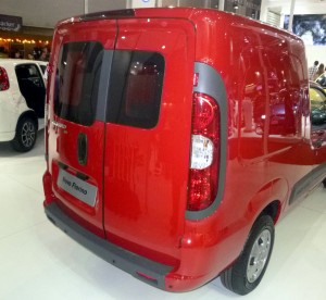 Fiat-Fiorino-2014-Uno-Bienal-traseira