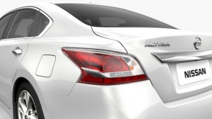 Nissan-Altima-SL-2.5-Brasil-2014-traseira
