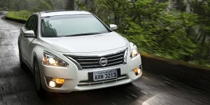 Nissan-Altima-SL-2.5-Brasil-2014-visual-frente