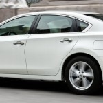 Nissan-Altima-SL-2.5-Brasil-2014-visual-lateral