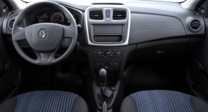 Novo-Renault-Logan-2014-Brasil-seda-Authentique-painel