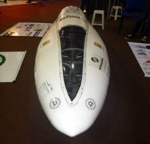 UFMG-Bienal-Automovel-2013-Belo-Horizonte-CTM-M3-dianteira