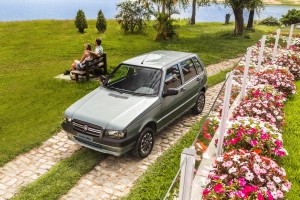 Fiat-Grazie-Mille-Uno-2013-Brasil-06