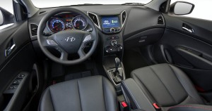 Hyundai-HB20-2014-automatico-Copa-do-Mundo-Fifa-Brasil-interior-painel