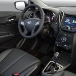 Hyundai-HB20-2014-automatico-Copa-do-Mundo-Fifa-Brasil-interior-painel-blueMediaTV