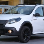 Renault-Sandero-Stepway-Tweed-serie-especial-2014-Brasil-branco