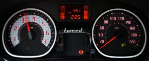 Renault-Sandero-Stepway-Tweed-serie-especial-2014-Brasil-painel