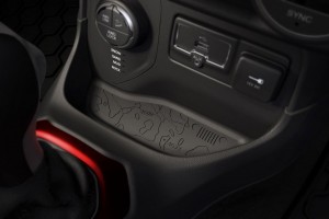 Jeep_Renegade-Trailhawk_03