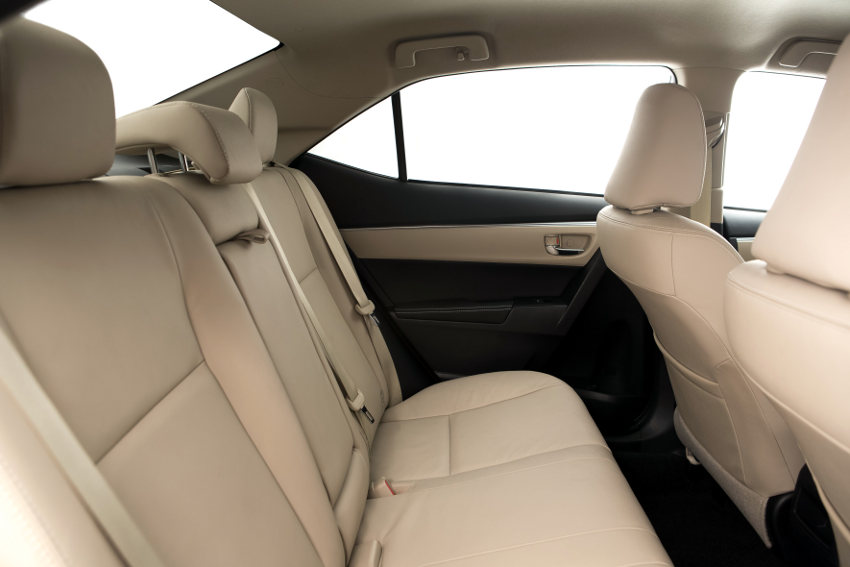 Toyota/Divulgação Toyora-Corolla-Altis-Brasil-2015-CVT-Multi-Drive-banco-traseiro