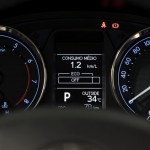 Toyora-Corolla-Altis-Brasil-2015-CVT-Multi-Drive-painel-instrumentos
