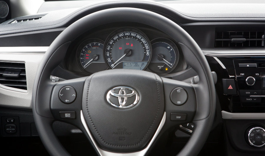 Toyota/Divulgação Toyora-Corolla-GLi-Brasil-2015-CVT-Multi-Drive-painel-instrumentos