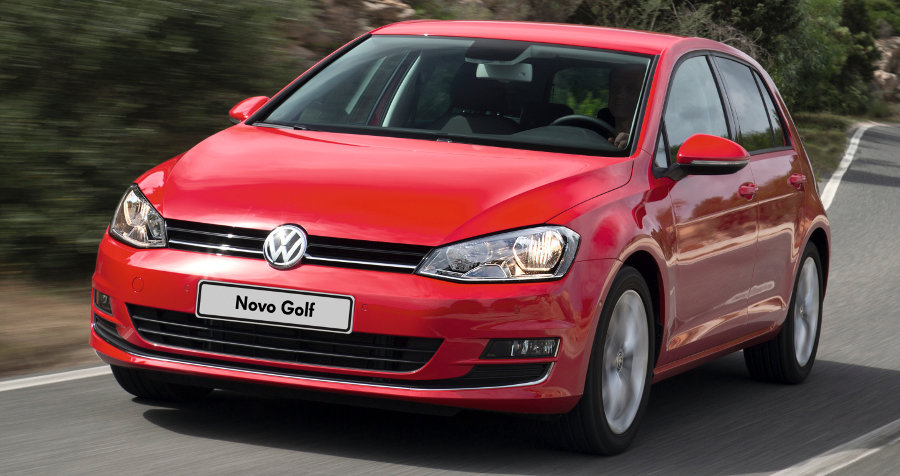 Volkswagen-Golf-Comfortline-Brasil-2014