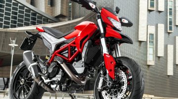 Ducati-Hypermotard-2015-moto
